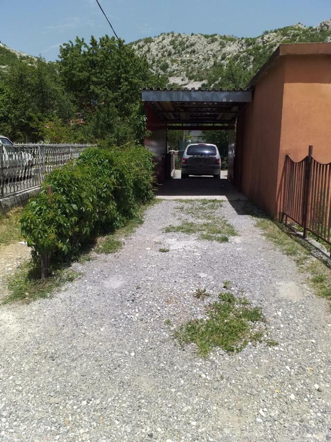 Apartman Donji Kraj Apartment Cetinje Luaran gambar